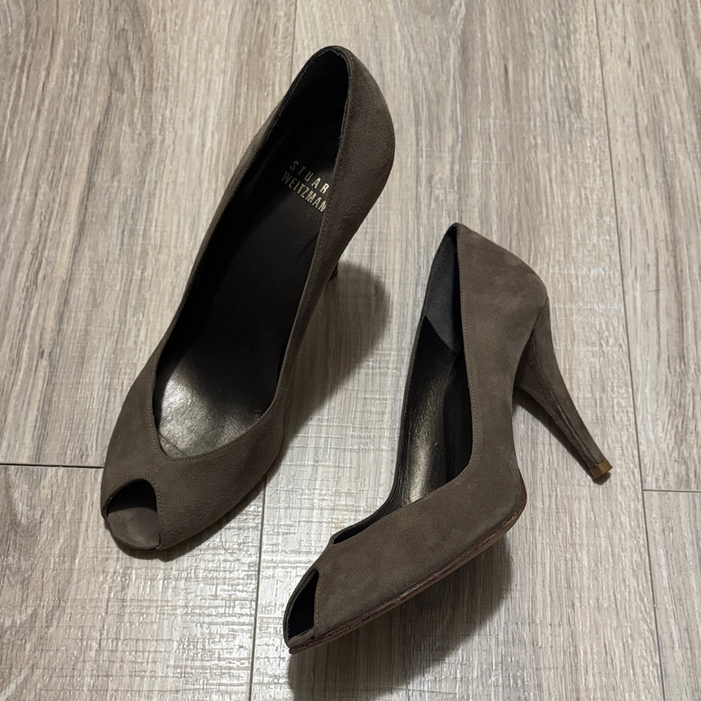 Stuart Weitzman Taupe Peep-Toe Heels